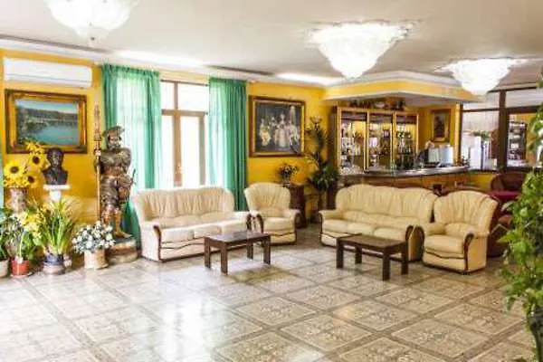 فندق Cavour 3*
