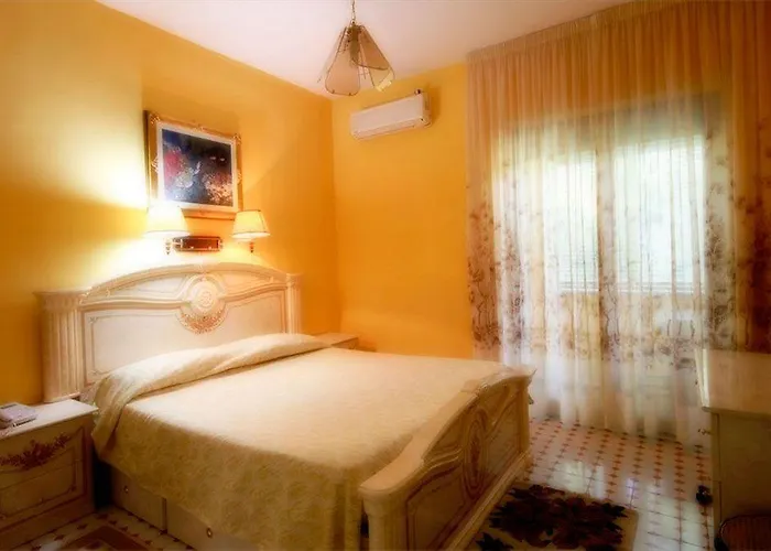Cavour 3* سورينتو