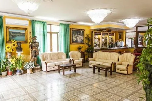 فندق Cavour 3*