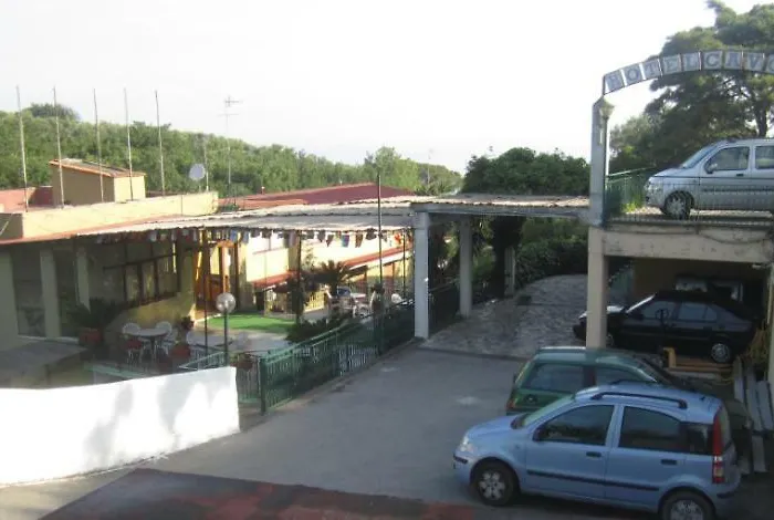 Cavour 3*