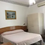 Cavour Otel
