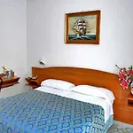 Cavour Otel 3*