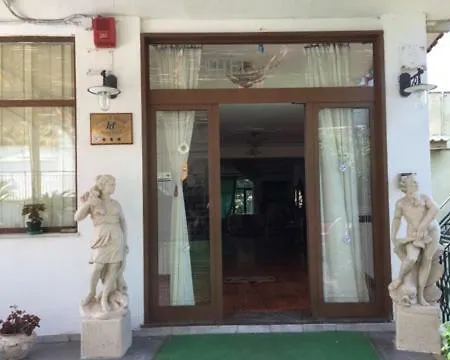 Cavour Hotell 3*