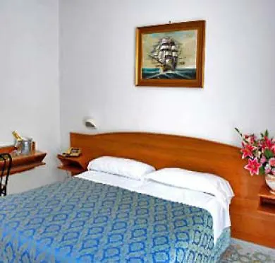 Cavour Hotel 3*