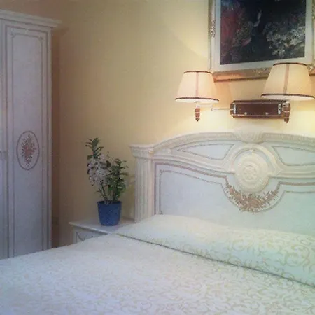 Cavour Hotel 3*